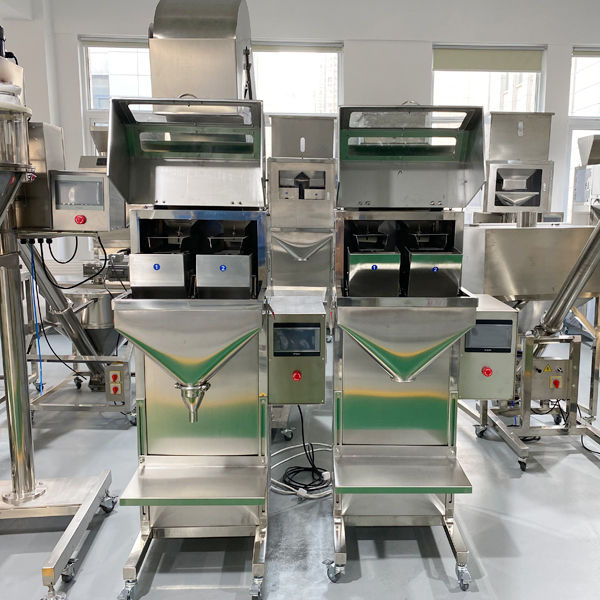 M&aacute;quina de llenado de granulos (2)