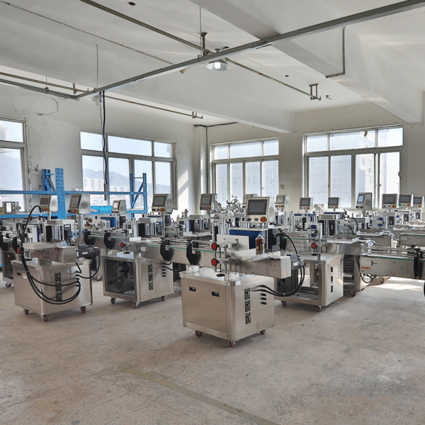 M&aacute;quina etiquetadora-1